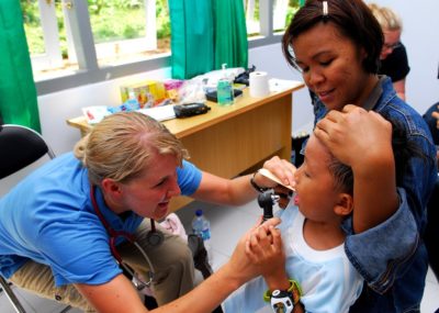 doctor nurse health appointment check up child safe medicine health healthy child